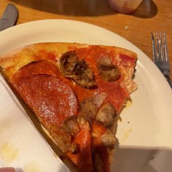 Al's New York Pizza - Pepperoni and sausage pizza
