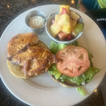 Hive Cafe - Grilled chicken sandwich - Breakfast & Brunch Near Me - Ferguson, Missouri