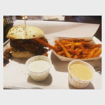 OMG! Burgers & Brew - BBQ Pulled Pork Burger - Burgers Near Me - Pendleton, Oregon OMG! Burgers & Brew - BBQ Pulled Pork Burger - Burgers Near Me - Pendleton, Oregon