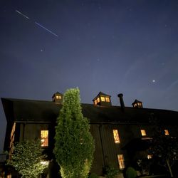 Southwest Mountain Vineyards - Starlink satellites passing over the amazing barn.