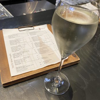 Vino Volo - Yessir Prosecco Cantina de Pra, Italy 2022 - Wine Bars Near Me - Los Angeles, California