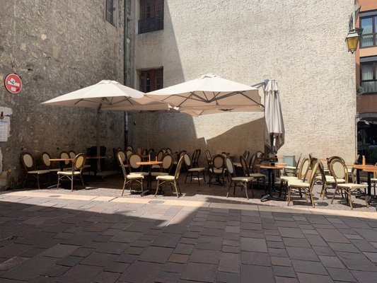 Café Curt by null