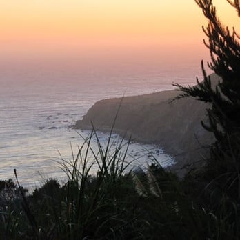 Lucia Lodge - Sunset from the vista point behind the cabins. - Bed & Breakfast Near Me - Big Sur, California