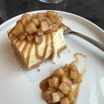 Hotel Versailles - Bourbon caramel cheesecake - American Near Me - Versailles, Ohio Hotel Versailles - Bourbon caramel cheesecake - American Near Me - Versailles, Ohio