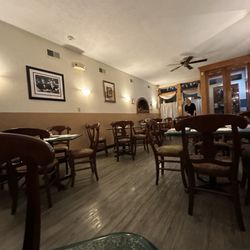 Rocco & Anna’s Ristorante Italiano - Dining room
