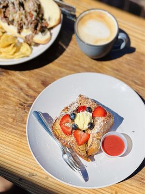 Tunnel Creek Café by null