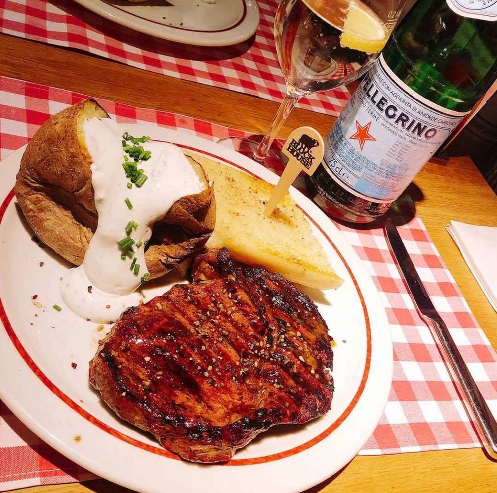 BLOCK HOUSE Am Alexanderplatz