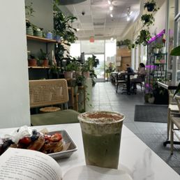 Waffles and pumpkin cream matcha Waffles and pumpkin cream matcha