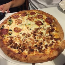 The Granada Restaurant & Pizza - Woah! Pizza!!