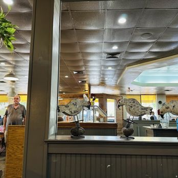 Fred's Market - Interior - Buffets Near Me - Lakeland, Florida Fred's Market - Interior - Buffets Near Me - Lakeland, Florida