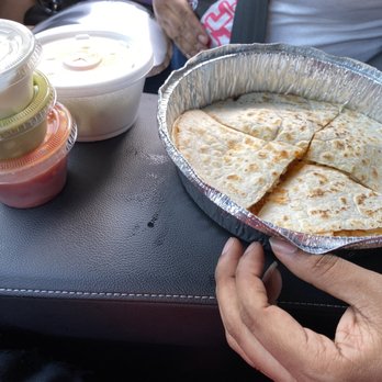 Coyote Flaco Mexican Restaurant - Quesadilla Linda - Mexican Near Me - Hartford, Connecticut Coyote Flaco Mexican Restaurant - Quesadilla Linda - Mexican Near Me - Hartford, Connecticut