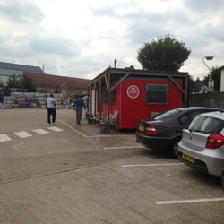 Harris & Bailey - Even have a cafe onsite!!!