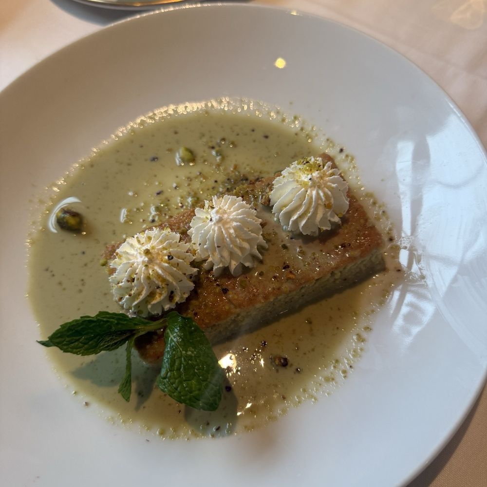 BG Restaurant - Pistachio cake - New American Near Me - New York, New York BG Restaurant - Pistachio cake - New American Near Me - New York, New York