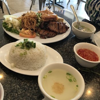 Com Tam Dao Vien - 5 sides dish with extra rice - Vietnamese Near Me - Westminster, California Com Tam Dao Vien - 5 sides dish with extra rice - Vietnamese Near Me - Westminster, California