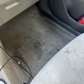Hampton Elite Cleaning Services - Before - Carpet Cleaning Near Me - San Dimas, California