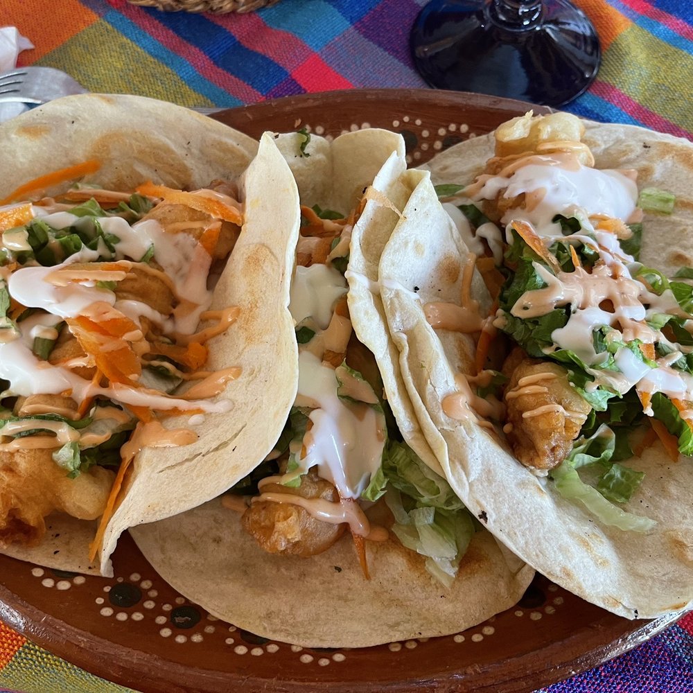 Los Mariachiles - Fish tacos. Except I ordered a fish, shrimp and marlin tacos. - Mexican Near Me - Puerto Vallarta, JAL