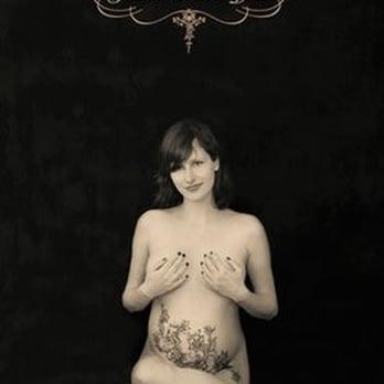 Healing Henna by Robyn Jean - Healing Henna for a maternity portrait by http://www.Colettephotography.com / Karina Marie Diaz - Face Painting Near Me