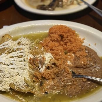 Restaurante El Nido - Chicken, enchiladas, and green size with rice and beans. To die for. - Mexican Near Me - Rosarito, BCN Restaurante El Nido - Chicken, enchiladas, and green size with rice and beans. To die for. - Mexican Near Me - Rosarito, BCN