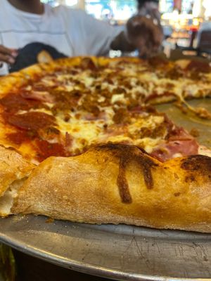 Photo of Dough Co Pizza - Des Moines, IA, US. Hog Wild Pizza