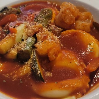 Tiny Pyramid - Cheese Ravioli with Lobster - Cafes Near Me - Honolulu, Hawaii