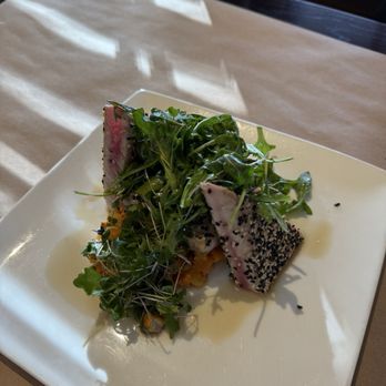 Cedar Street Grille - Ahi Tuna - New American Near Me - Sturbridge, Massachusetts