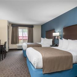 AmericInn by Wyndham Winona - Guest room