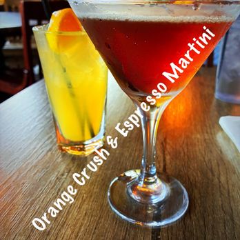 Yorktown Pub - Orange Crush & Espresso Martini - Pubs Near Me - Yorktown, Virginia