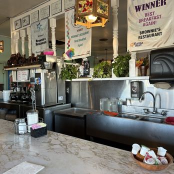 Brownie's Café - The place - Breakfast & Brunch Near Me - Yuma, Arizona Brownie's Café - The place - Breakfast & Brunch Near Me - Yuma, Arizona