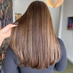 Demarche Salon - Highlights and lowlights, haircut and glossing treatment