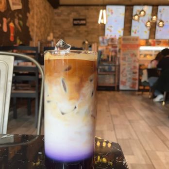 Cafe 104 - Violet Latte - Breakfast & Brunch Near Me - Duluth, Georgia