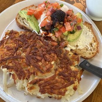 La Provence - Bakeries Near Me - Vancouver, Washington