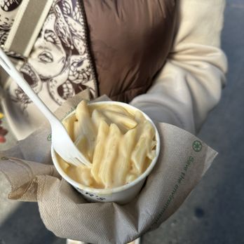 Beecher's Handmade Cheese - Mariachi Mac & Cheese Small - Cheese Shops Near Me - Seattle, Washington Beecher's Handmade Cheese - Mariachi Mac & Cheese Small - Cheese Shops Near Me - Seattle, Washington