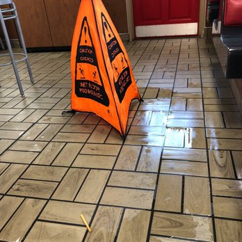 Carl's Jr - Towards the rear exit - Fast Food Near Me - Soledad, California