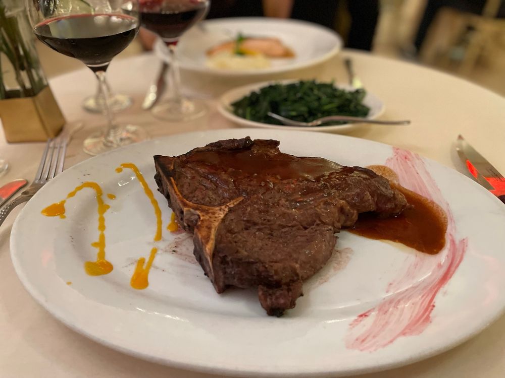 Anaheim White House Restaurant
