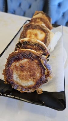 Noodls Bar & Dumpling by null