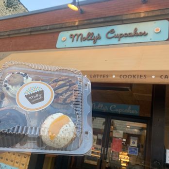Molly's Cupcakes - Specialty cupcakes - Desserts Near Me - Chicago, Illinois