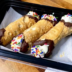195 Grant Street Kitchen - Cannoli - lemon, vanilla, chocolate chip