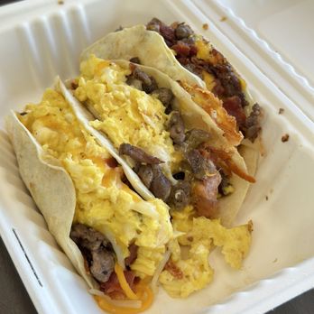 BREAD & BREAKFAST - BURBANK - Updated August 2025 - 462 Photos & 430