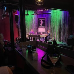 Dueling pianos Dueling pianos