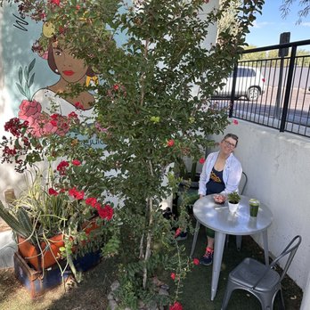 Pure Love Juice - Best seating area - Juice Bars & Smoothies Near Me - Tucson, Arizona