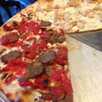 Grimaldi's Pizzeria - Half Alfredo with chicken and half with meatball, bell peppers  and onions. Yum - Pizza Near Me - Allen, Texas