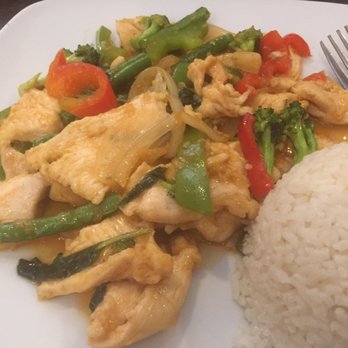 Coco Garden - Basil chicken - Malaysian Near Me - Rochester, New York