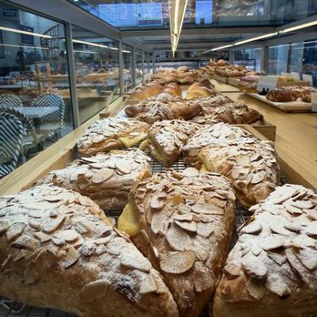 Paris Baguette - Bakeries Near Me - Long Beach, California Paris Baguette - Bakeries Near Me - Long Beach, California