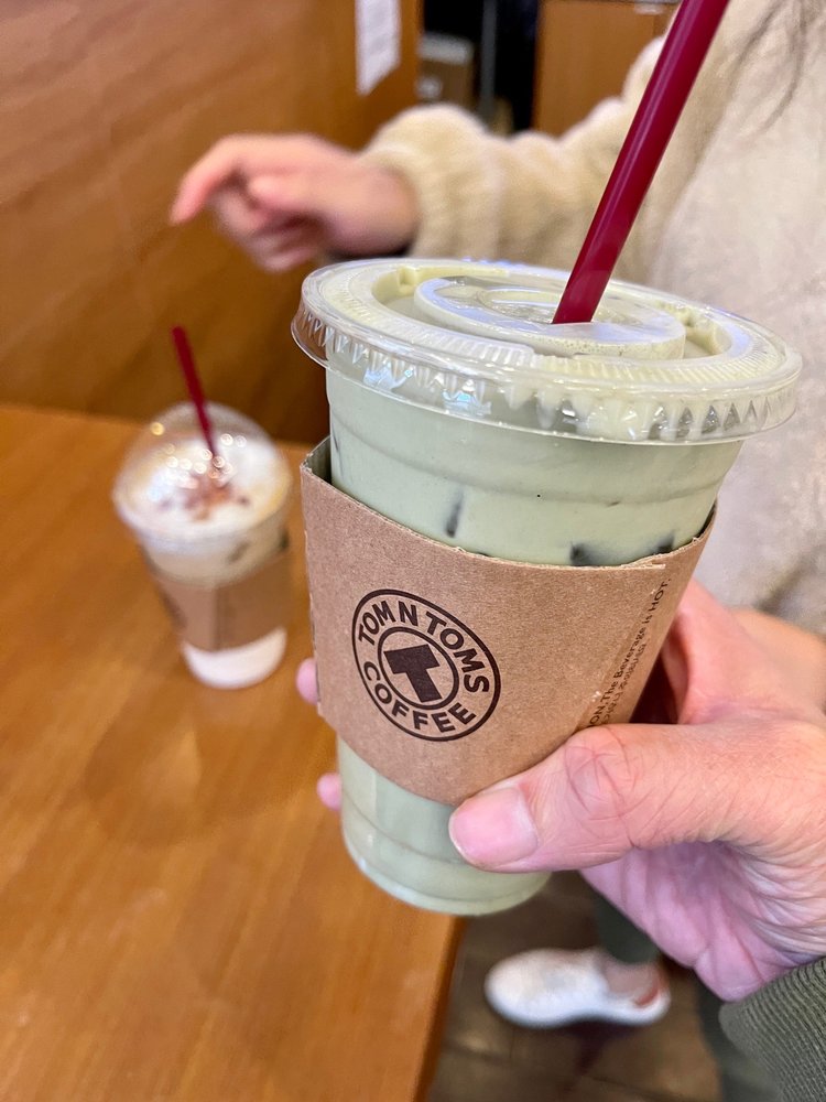 TOM N TOMS Updated October 2024 131 Photos & 109 Reviews 440 S