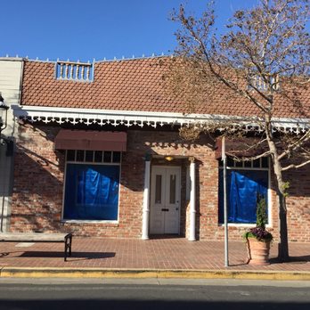 Tiburon Town Hall - 02.03.18 formerly H and H Cafe survived the great fire of 1921 - Local Flavor Near Me - Tiburon, California Tiburon Town Hall - 02.03.18 formerly H and H Cafe survived the great fire of 1921 - Local Flavor Near Me - Tiburon, California