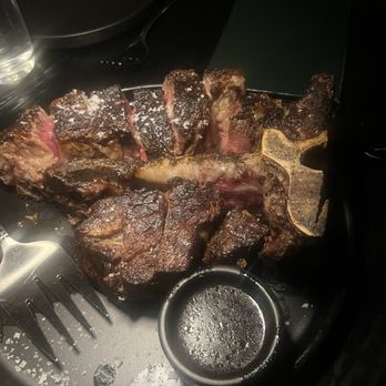 Strickland’s Steakhouse - Porterhouse for two - Steakhouses Near Me - Woodbridge, New Jersey Strickland’s Steakhouse - Porterhouse for two - Steakhouses Near Me - Woodbridge, New Jersey