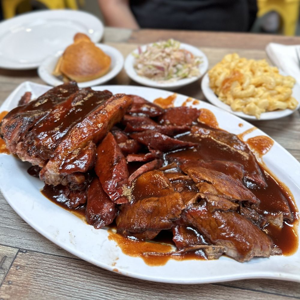 Everett & Jones Barbeque