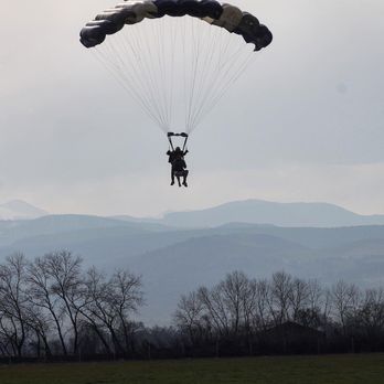 Mile-Hi Skydiving Center - Sky driving - Skydiving Near Me - Longmont, Colorado Mile-Hi Skydiving Center - Sky driving - Skydiving Near Me - Longmont, Colorado