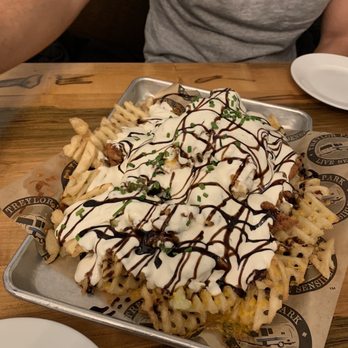 Treylor Park - Treylor Park Nachos Grande - New American Near Me - Savannah, Georgia Treylor Park - Treylor Park Nachos Grande - New American Near Me - Savannah, Georgia