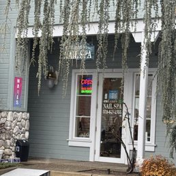 Exterior photo of Lynn's Nail Spa - Oakhurst, California Exterior photo of Lynn's Nail Spa - Oakhurst, California